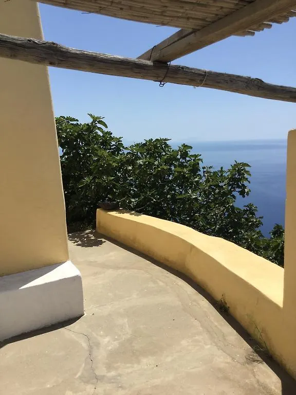 The Real Alicudi'S Experience Hotel 0*, Alicudi