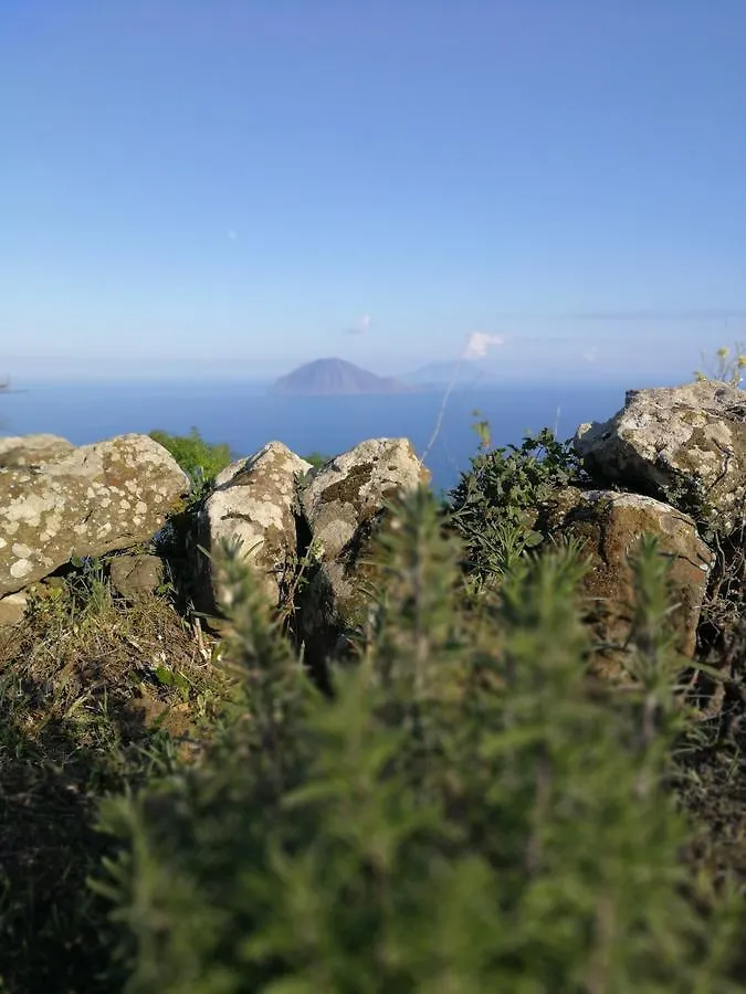 The Real Alicudi'S Experience Hotel Italien